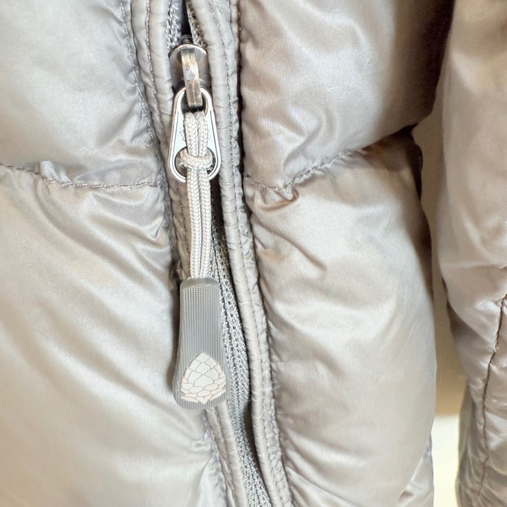 STIO Hooded Puffer Jacket Gray Full Zip Insulated Warm Down Winter Outerwear - Picture 12 of 16